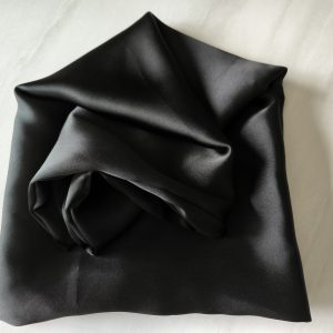 taie-oreiller-noir-satin-cheveux-afro-mdjafrohair-haute-garonne